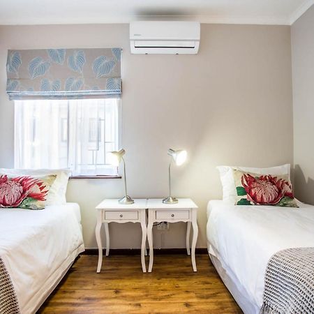 Out Of Bounds Self-Catering Lodge George Dış mekan fotoğraf